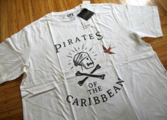 Disney Pirates Of The Caribbean パイレーツ・オブ・カリビアン ユニクロ UNIQLO Tシャツ -  ディズニーフィギュア・グッズ通販店舗 ディズニーコレクション