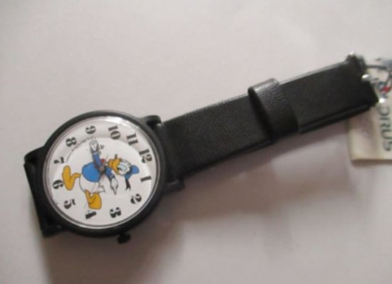 SEIKO Lorus セイコー ドナルド・ダック Paperino 腕時計 - ディズニーフィギュア・グッズ通販店舗 ディズニーコレクション