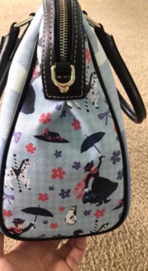 Dooney & Bourke ドゥニー&バーグ メリーポピンズ Penguin Umbrella サッチェル バッグ - ディズニーフィギュア・グッズ通販店舗  ディズニーコレクション