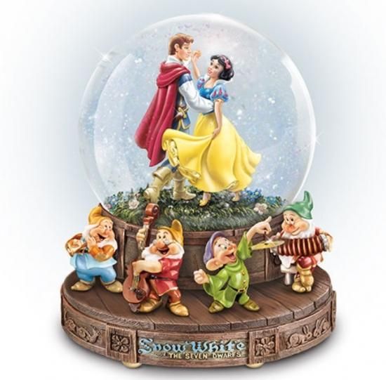 ディズニー スノーグローブ　シンデレラとプリンス ディズニーフィギュア・グッズ専門店 ディズニーコレクション