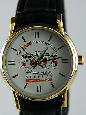 SEIKO セイコー ミッキーマウス MGM STUDIO TRAINING TEAM レディース 腕時計 - ディズニーフィギュア・グッズ通販店舗  ディズニーコレクション