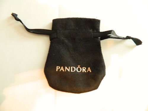 パンドラ Pandora 眠れる森の美女 オーロラ姫のドレス シルバー チャーム - ディズニーフィギュア・グッズ通販店舗 ディズニーコレクション