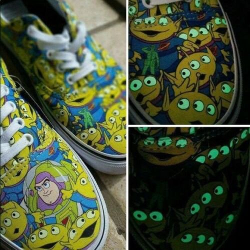 トイ・ストーリー4 Toy Story 4 Aliens Skate Shoe Glow Vans グリーン ...