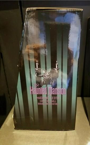 Haunted Mansion ホーンテッドマンション マダムレオタ ライトアップ