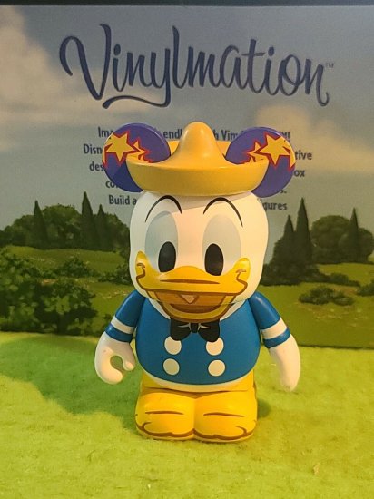 バイナルメーション Vinylmation 三人の騎士 ドナルドダック フィギュア Park Set 5 Animation Donald Duck  Three Caballeros - ディズニーフィギュア・グッズ通販店舗 ディズニーコレクション キャラクタードール