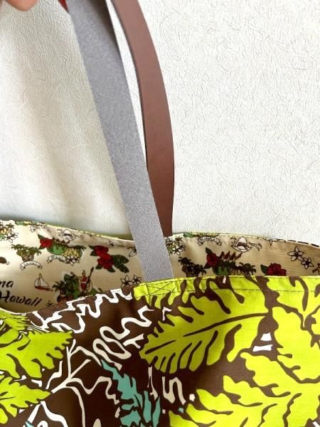 トートバッグ サブ ショルダー リバーシブル ハワイ 葉 フラワー ハンドメイド リバーシブルハワイアン柄トートバッグ