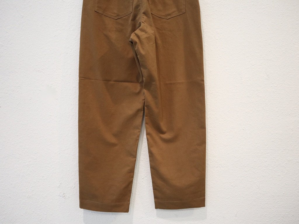 1LDK SELECT - UNIVERSAL PRODUCTS NO TUCK WIDE CHINO の+ilikodomiki.com