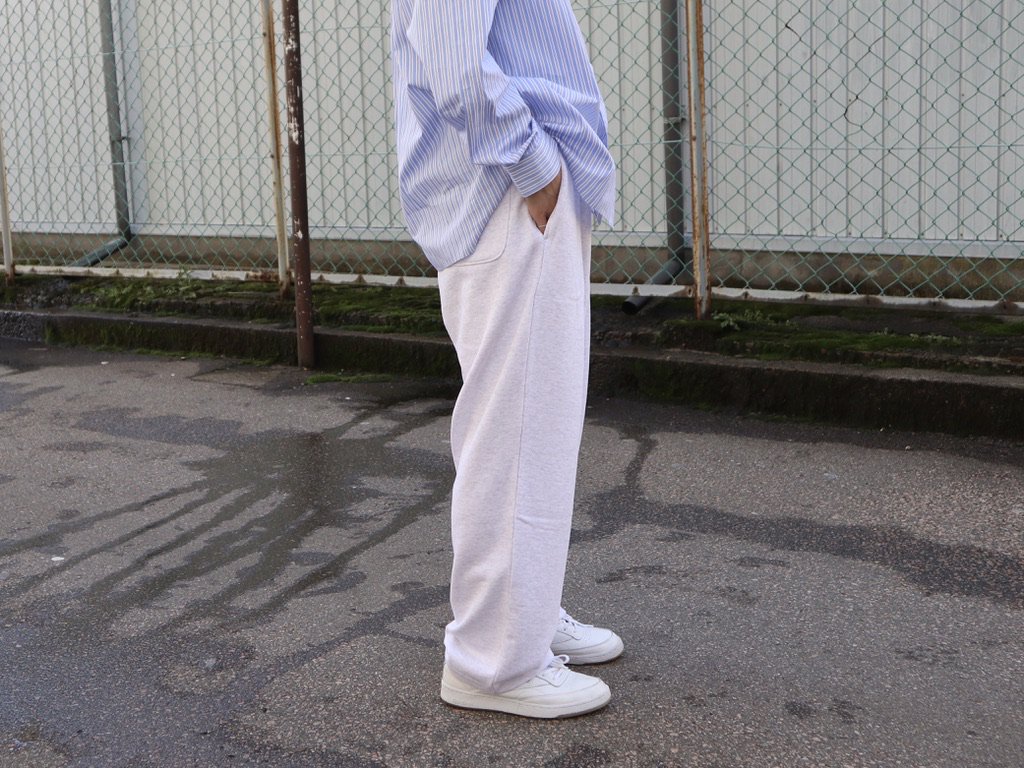 UNIVERSAL PRODUCTS YAAH WIDE SWEAT PANTS-UNIVERSAL PRODUCTSの通販EQUAL