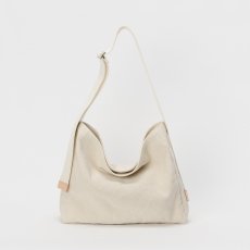 Hender Scheme / square shoulder bag small<img class='new_mark_img2' src='https://img.shop-pro.jp/img/new/icons47.gif' style='border:none;display:inline;margin:0px;padding:0px;width:auto;' />