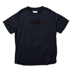 <img class='new_mark_img1' src='https://img.shop-pro.jp/img/new/icons14.gif' style='border:none;display:inline;margin:0px;padding:0px;width:auto;' />doublet / RUST EMBROIDERY T-SHIRT
