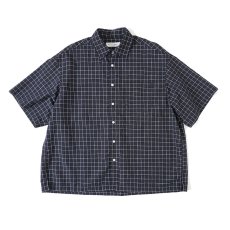 UNIVERSAL PRODUCTS / LINEN WINDOWPANE CHECK S/S SHIRT<img class='new_mark_img2' src='https://img.shop-pro.jp/img/new/icons47.gif' style='border:none;display:inline;margin:0px;padding:0px;width:auto;' />