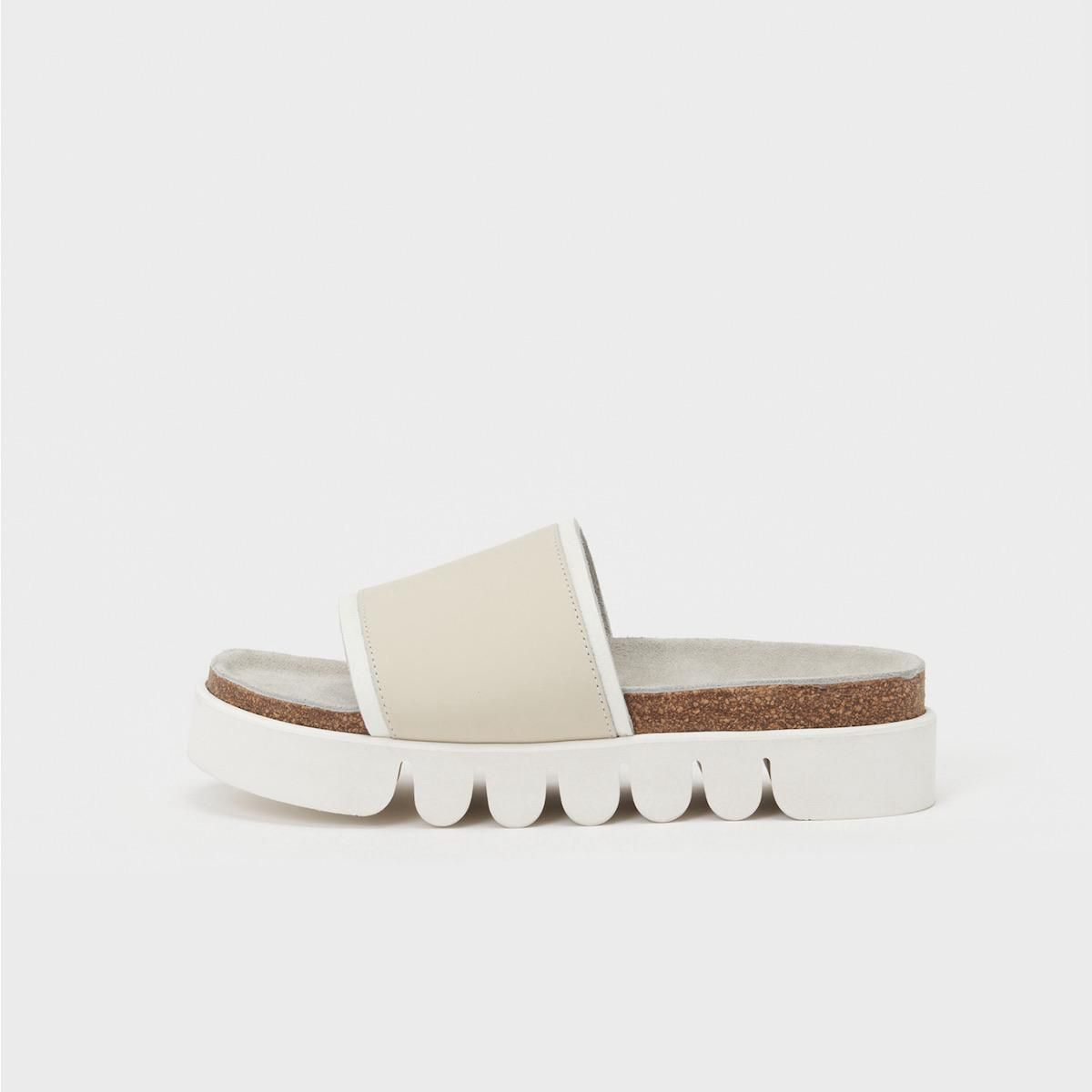 靴 Hender Scheme caterpillar Vibram Hender Scheme Readies Vibram-Equipped Caterpillar Sandals