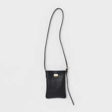 Hender Scheme / twist buckle bag XS<img class='new_mark_img2' src='https://img.shop-pro.jp/img/new/icons47.gif' style='border:none;display:inline;margin:0px;padding:0px;width:auto;' />