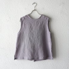 ARCHI / LINEN BACK BUTTON VEST<img class='new_mark_img2' src='https://img.shop-pro.jp/img/new/icons47.gif' style='border:none;display:inline;margin:0px;padding:0px;width:auto;' />