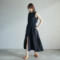 <img class='new_mark_img1' src='https://img.shop-pro.jp/img/new/icons14.gif' style='border:none;display:inline;margin:0px;padding:0px;width:auto;' />ARCHI / TWILL SLEEVELESS ONE PIECE