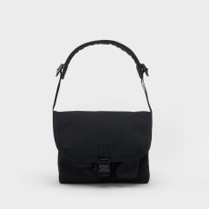 <img class='new_mark_img1' src='https://img.shop-pro.jp/img/new/icons14.gif' style='border:none;display:inline;margin:0px;padding:0px;width:auto;' />Hender Scheme / messenger bag small