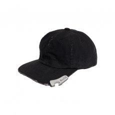 doublet / CAP WITH BOTTLE OPENER<img class='new_mark_img2' src='https://img.shop-pro.jp/img/new/icons47.gif' style='border:none;display:inline;margin:0px;padding:0px;width:auto;' />