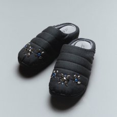 <img class='new_mark_img1' src='https://img.shop-pro.jp/img/new/icons14.gif' style='border:none;display:inline;margin:0px;padding:0px;width:auto;' />MASU  SUBU STUDS SANDAL