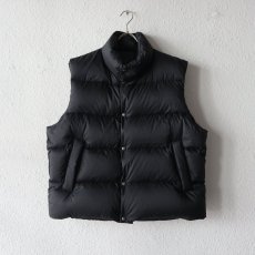 <img class='new_mark_img1' src='https://img.shop-pro.jp/img/new/icons14.gif' style='border:none;display:inline;margin:0px;padding:0px;width:auto;' />URU / DOWN VEST