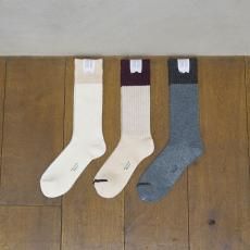 <img class='new_mark_img1' src='https://img.shop-pro.jp/img/new/icons14.gif' style='border:none;display:inline;margin:0px;padding:0px;width:auto;' />UNUSED / Long socks