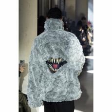 <img class='new_mark_img1' src='https://img.shop-pro.jp/img/new/icons14.gif' style='border:none;display:inline;margin:0px;padding:0px;width:auto;' />doublet / SINISTER MOUTH FAUX FUR JACKET