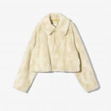 <img class='new_mark_img1' src='https://img.shop-pro.jp/img/new/icons14.gif' style='border:none;display:inline;margin:0px;padding:0px;width:auto;' />RHODOLIRION / FUR BLOUSON