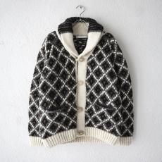 ARCHI / PERU HAND KNIT CARDIGAN<img class='new_mark_img2' src='https://img.shop-pro.jp/img/new/icons47.gif' style='border:none;display:inline;margin:0px;padding:0px;width:auto;' />