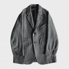 URU / OVER JACKET<img class='new_mark_img2' src='https://img.shop-pro.jp/img/new/icons47.gif' style='border:none;display:inline;margin:0px;padding:0px;width:auto;' />