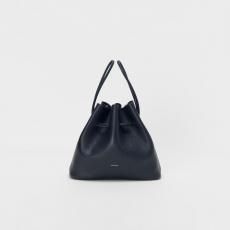 <img class='new_mark_img1' src='https://img.shop-pro.jp/img/new/icons14.gif' style='border:none;display:inline;margin:0px;padding:0px;width:auto;' />Hender Scheme / bucket bag