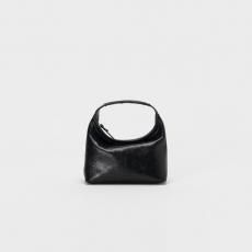 <img class='new_mark_img1' src='https://img.shop-pro.jp/img/new/icons14.gif' style='border:none;display:inline;margin:0px;padding:0px;width:auto;' />Hender Scheme / petit bag gloss