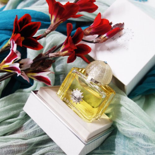 アムアージュ　シエル　香水全体的に爽やかな香りの香水です