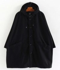  CURLY CRUST CAPE COAT [BLACK]