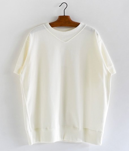  NECESSARY or UNNECESSARY AMERICAN SHORT T [WHITE]