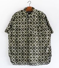  NECESSARY or UNNECESSARY PULLOVER S/S [GREEN PRINT]
