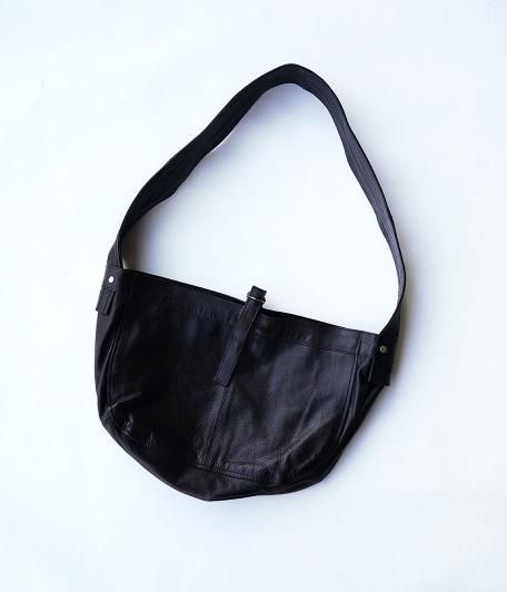  CCU NEWS PAPER BAG M [COW SKIN / BLACK]