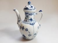 ロイヤルコペンハーゲン　ポット ブルーフルーテッド フルレース ティーポット 700ml|ロイヤル