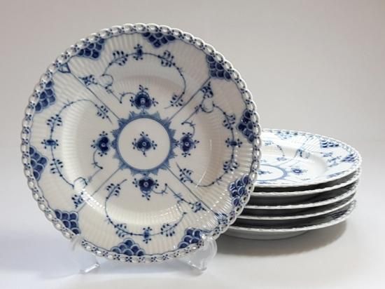 ロイヤルコペンハーゲン プレート□ブルーフルーテッド フルレース