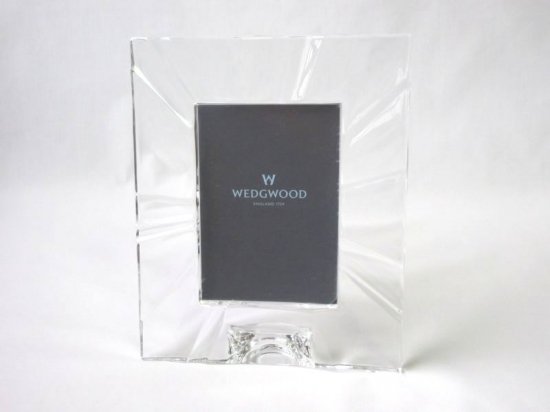 ウェッジウッド フォトフレーム デイライト ピクチャーフレーム クリスタル 写真立て 美品 アンティーク ヴィンテージの高級クリスタル 陶磁器 グラスクラシック