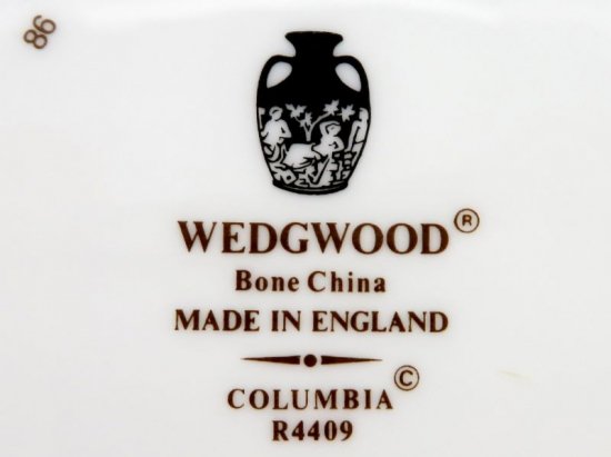 ウェッジウッド プレート□コロンビア セージグリーン オーバルプレート 大皿 WEDGWOOD 楕円 1級品 - アンティーク  ヴィンテージの高級クリスタル 陶磁器｜グラスクラシック