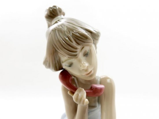 リヤドロ 置物□大事な電話 フィギュリン 5466 犬 花 女の子 陶器人形