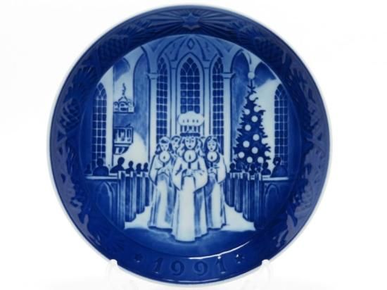 ロイヤルコペンハーゲン　1991年　クリスマスイヤープレート　サンタ・ルチア祭 ロイヤルコペンハーゲン プレート□イヤープレート 1991年 飾り皿 18cm