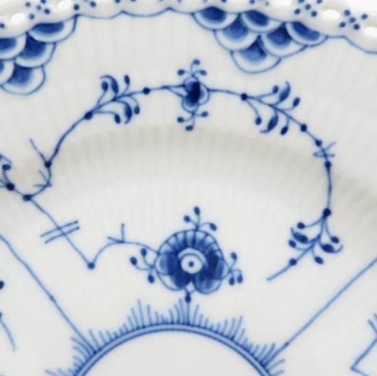 ロイヤルコペンハーゲン ブルーフルーテッド　フルレース 中皿 23cm 1級品 ロイヤルコペンハーゲン（Royal Copenhagen） ブルー