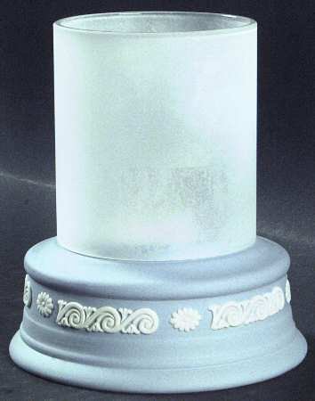 ウェッジウッド ハリケーンキャンドルホルダー すりガラス クリームonラベンダー ジャスパーウェア - アンティーク ヴィンテージの高級