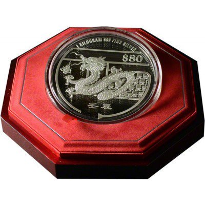 2012 シンガポール 干支ドラゴン銀貨 1キロ プルーフ クリアケース付き 【Proof】 新品未使用 - 野口コイン株式会社