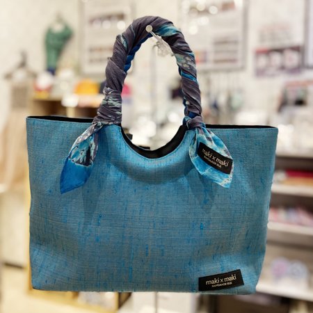 カンボジアシルク ハンドバッグ（ターコイズブルー） | 手織りと手縫いで丁寧に作られた生絹製バッグ - ナチュラル＆ハンドメイドショップ［マキマキ］