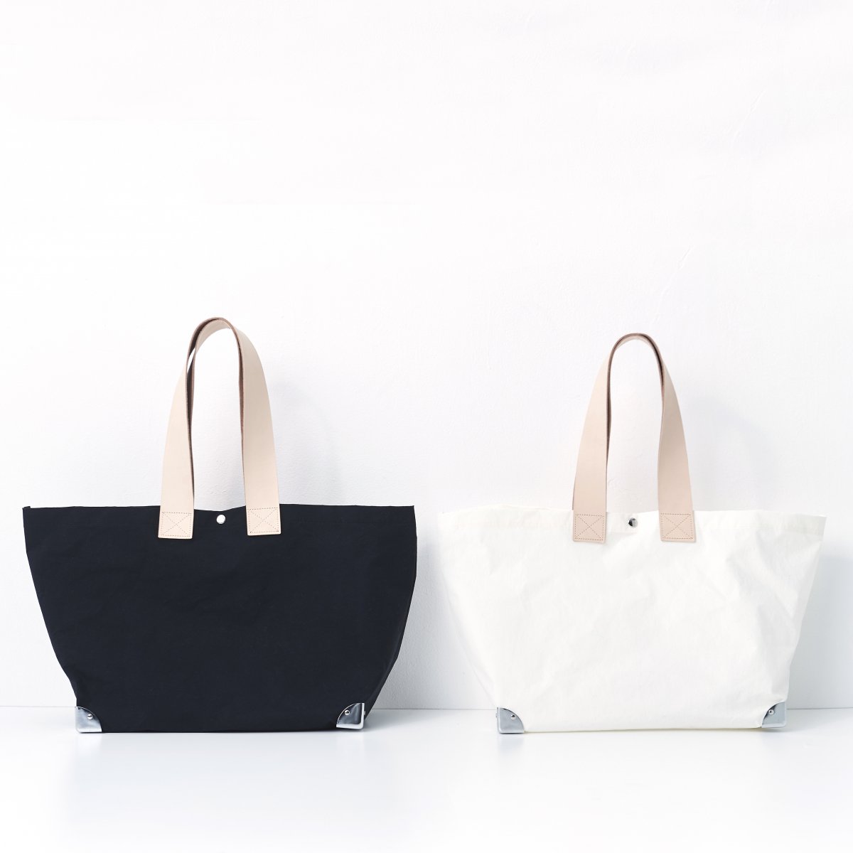 The city like tote (M) / black (発送はご注文から3営業日以内です) - ajew