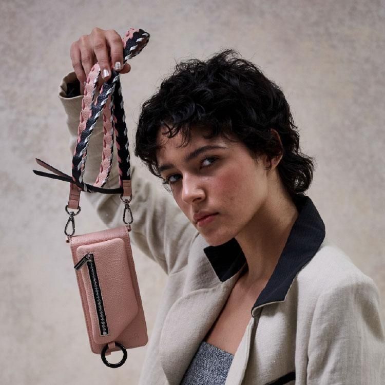 familiar×ajew マルチ対応サイズ(Mサイズ) マルチ対応 Mサイズ / pureblack 【ひも付き】(発送はご注文から