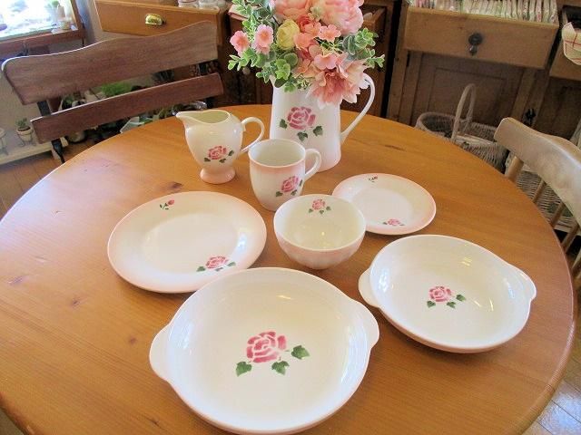 レア　マニー　ローズ　トレー マニーローズ 陶器 ラ・フロレゾン カフェクリーマー - 「フランス雑貨