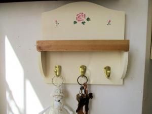 マニーローズの壁掛けキーフック キッチンラック