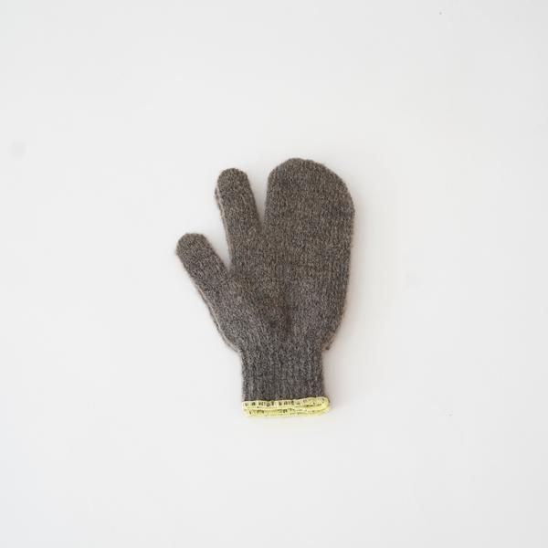 <img class='new_mark_img1' src='https://img.shop-pro.jp/img/new/icons1.gif' style='border:none;display:inline;margin:0px;padding:0px;width:auto;' />3FINGERS MITTEN